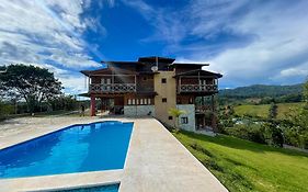 Villas Las Neblinas